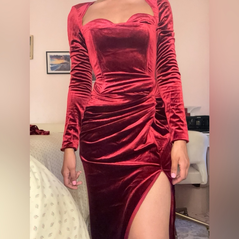 Club L London Burgundy Velvet Long Sleeve Dress